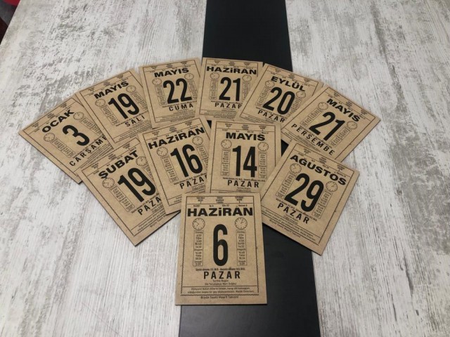 Kişiye Özel 13,5x18 cm Ahşap Özel Günler Takvim Yaprağı Tablo, Sevgililer Günü Hediyesi Kişiye Özel 13,5x18 cm Ahşap Özel Günler Takvim Yaprağı Tablo, Sevgililer Günü Hediyesi